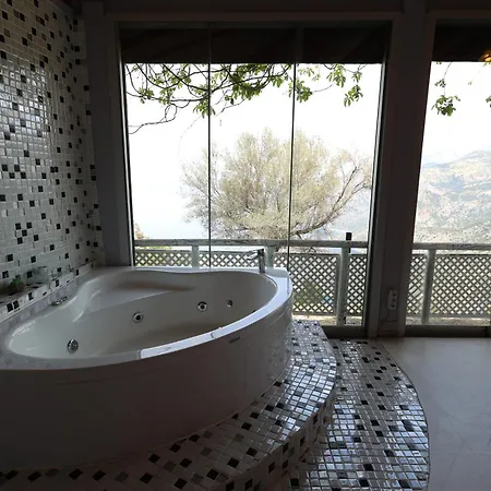 Yediburunlar Lighthouse Boutique And Restaurant Gasthof Faralya