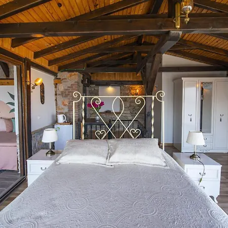 Отель Yediburunlar Lighthouse Boutique And Restaurant 4*