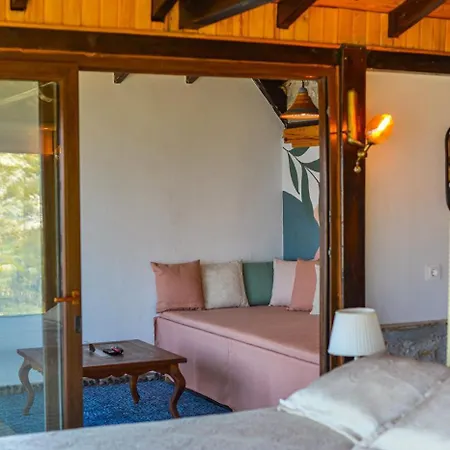 Yediburunlar Lighthouse Boutique And Restaurant