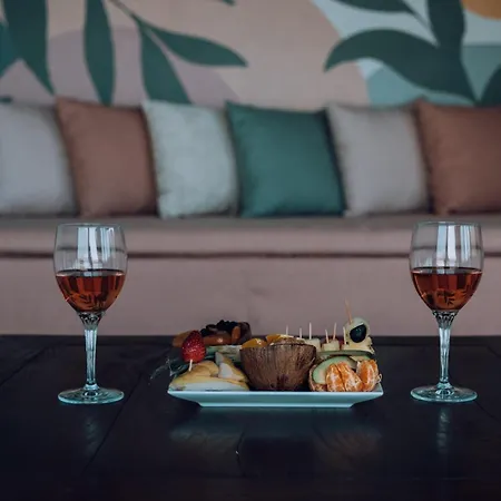 Yediburunlar Lighthouse Boutique And Restaurant 4* 파랄리아