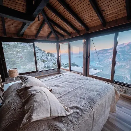 Yediburunlar Lighthouse Boutique And Restaurant 4* 파랄리아