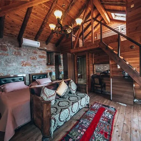 Yediburunlar Lighthouse Boutique And Restaurant 4* 파랄리아