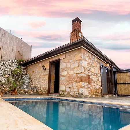 Guest house Yediburunlar Lighthouse Boutique And Restaurant Faralya
